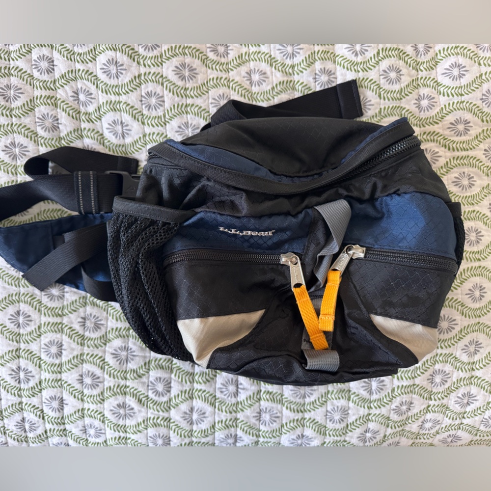 L.L. Bean Trail Hiking Day Fanny Waist Pack Bag Blue & Black